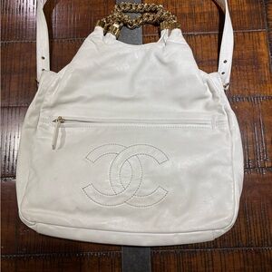 Chic White Designer Shoulder Bag